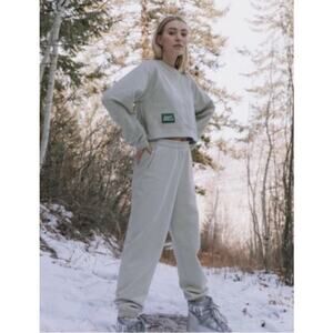 Daily Drills Jogger Cropped Crew Neck Sweatshirt Set Light Blue Reversable XS/S